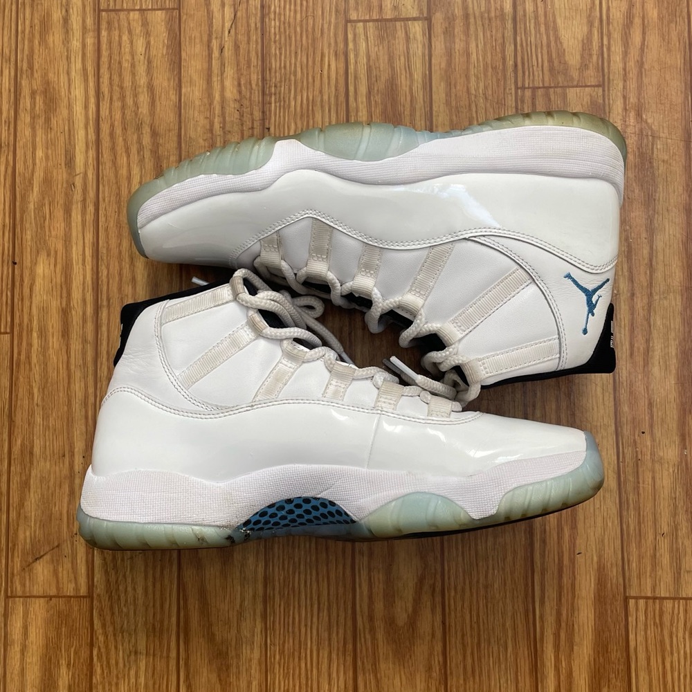 Air Jordan 11 Retro 2024 Legend Blue / Columbia Men Size 9